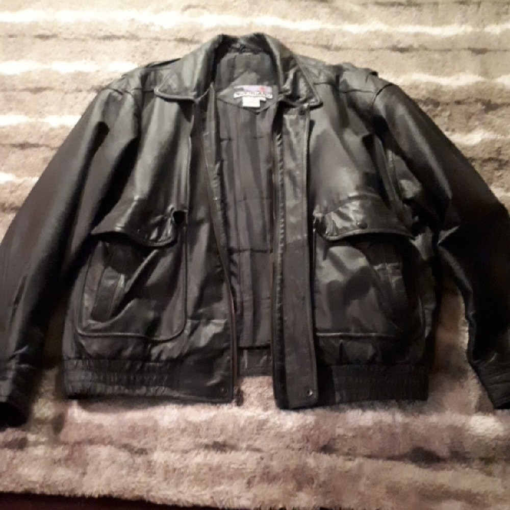 Men's Northland Black Leather Jacket.